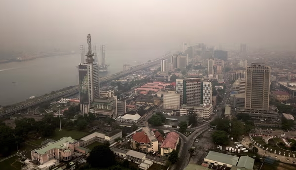 Almost 2,000 children die every day from air pollution, report finds
