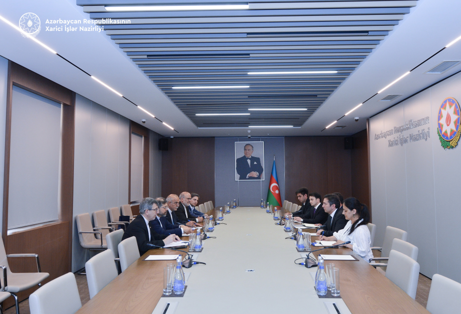 Azerbaijan and Iran discuss cooperation within international organizations